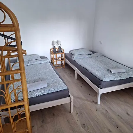 Sarga311 Ueduelohaz Case de vacanță *